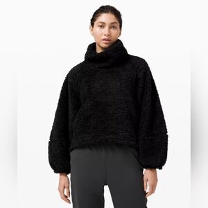 Lululemon Warm Restore Sherpa Pullover Black Size 6